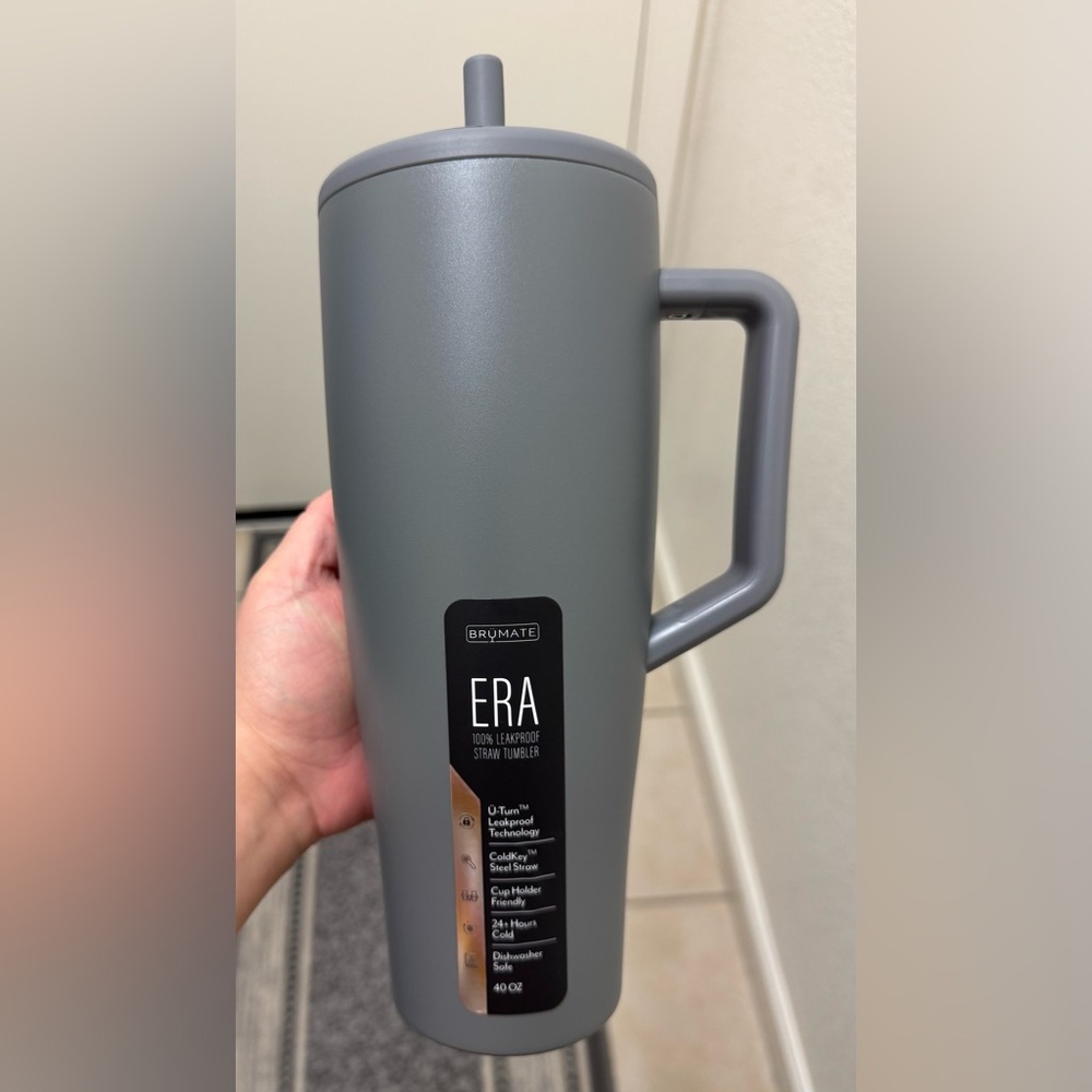 BNIB Brumate Era 40oz “Gray”